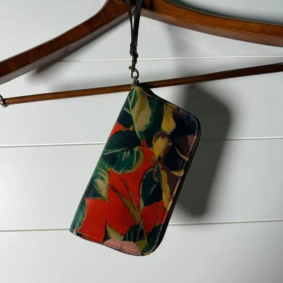 NWOT Patricia Nash Wallet/Clutch with Handle Multicolor - Picture 1 of 5